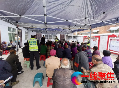 陕西省延安市黄龙交警：护航秋收农忙季 交安宣传正当时