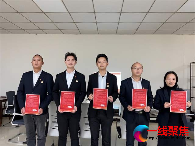 <b>锻造高质量西建营销铁军党员先锋队</b>
