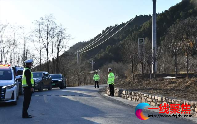 <b>延安黄龙公安交警全力护航2024沿黄公路（新能源）汽车拉力赛黄龙赛段</b>