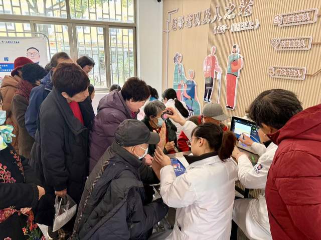 “情暖社区·志愿先行”永康市红十字志愿服务活动进社区  