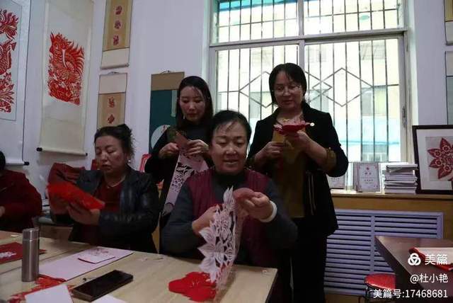 剪纸里的生命诗篇——记延安剪纸协会副主席李福爱