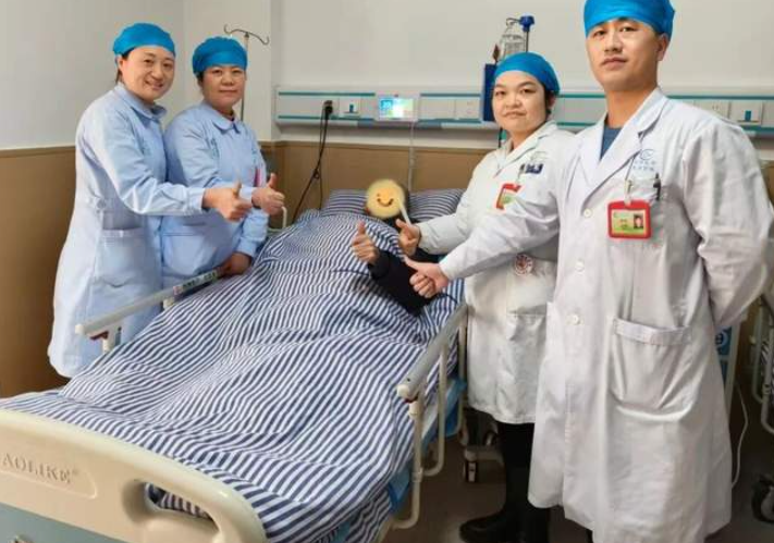 大咯血突发窒息!医护“秒级”反应救回一命