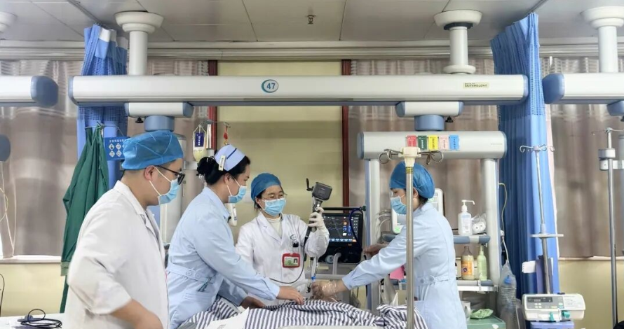 春节,他们为生命“守岁”!