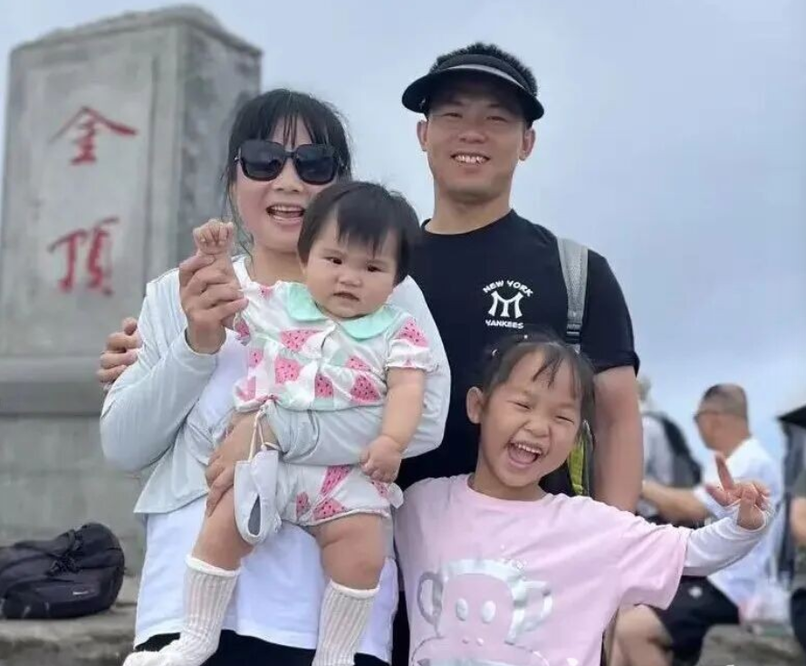 湘潭市“和美家庭”王立霞家庭的十年守望