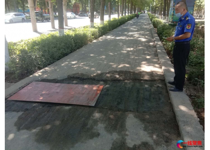 道路突然塌陷 市政监察调查追责