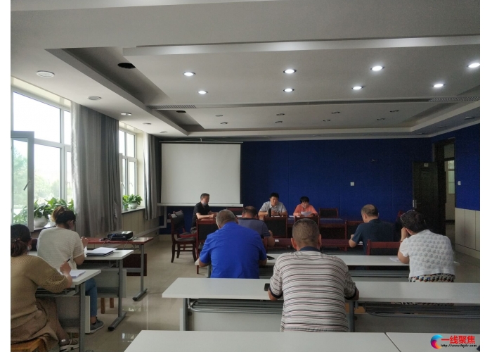 市政工程养护中心召开党员大会 选出大家心目中的优秀党员