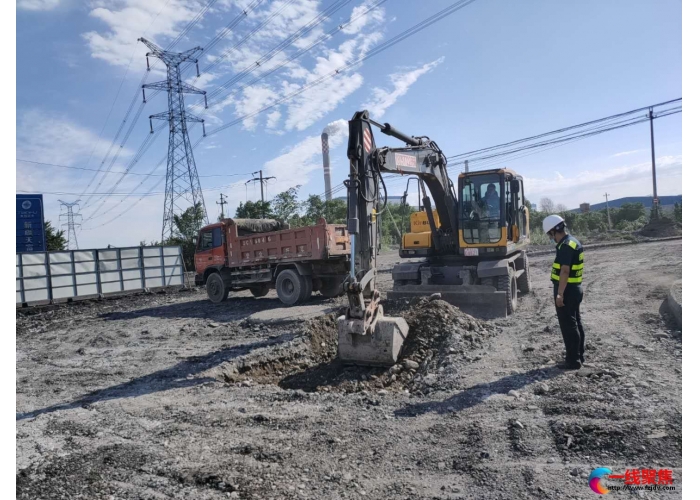改造翻浆道路  确保安全通行