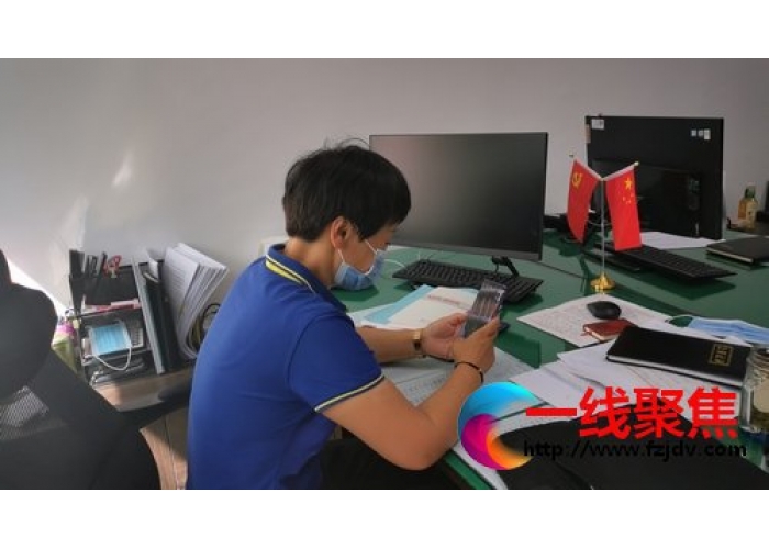 把党的政策送到结亲户家中