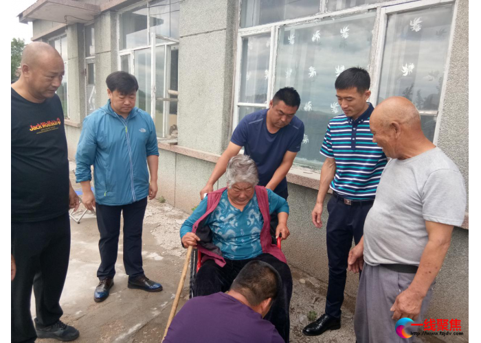黑龙江省双鸭山市宝清县残联 驻村第一书记帮扶工作从服务群众身边小事做起