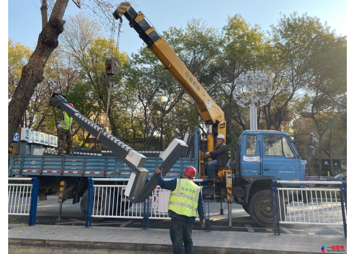 东环路（北一－北三）慢车道路灯全部换新