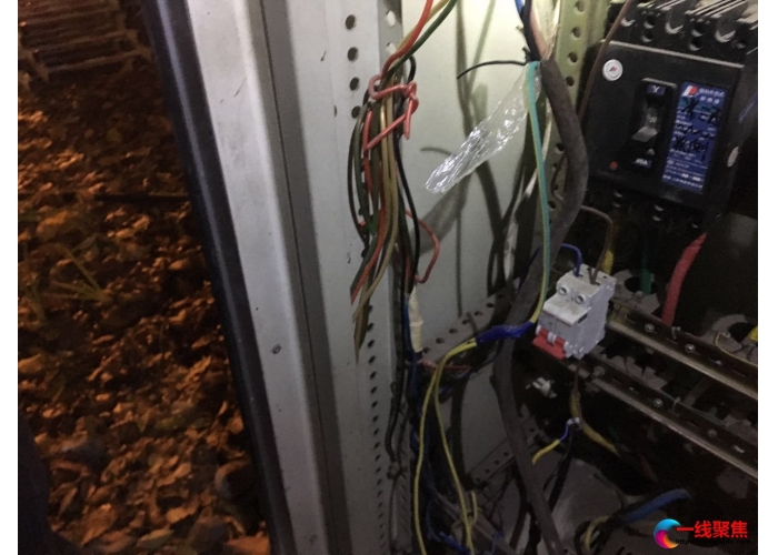 及时发现查处 擅自偷接路灯电