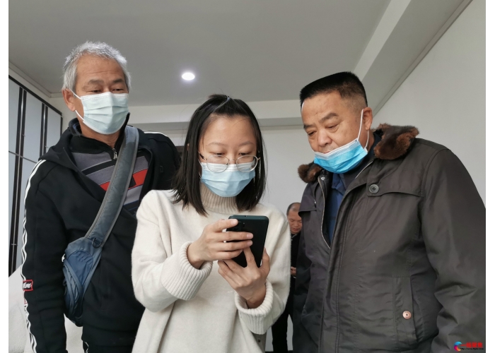 同共学习成长   争当出彩党员