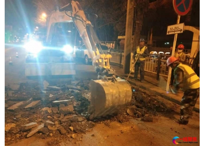 市区道路维修进行时