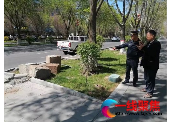 石河子市园林绿化养护中心开展绿地环境卫生整治 美化城市环境