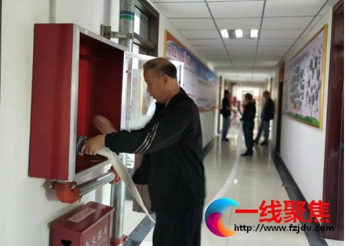 为安全拧紧消防栓