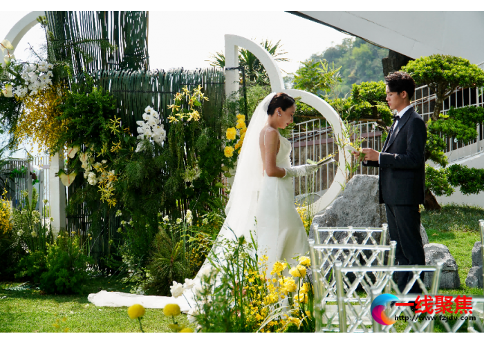 “豪”上天！德天跨国瀑布化身“造梦师”，为新人精心打造“天空婚礼”！