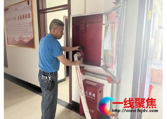 人人讲安全 个个会应急－－园林绿化养护中心开展消防演练活动