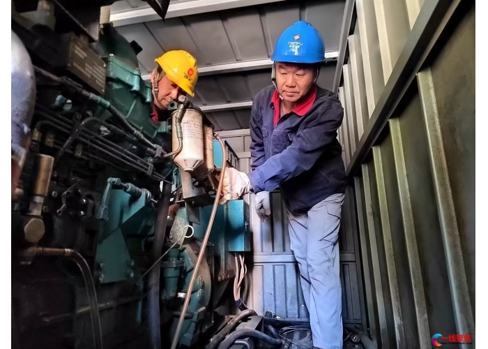 <b>中新建电力集团天富能源水热产业做好供暖前应急车辆安全排查 为居民“暖冬</b>