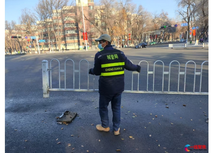<b>提高冬季清雪效率！ 我市拆除交叉路口隔离护栏4500米</b>