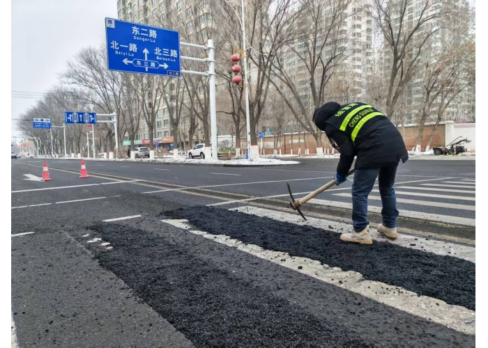 开展春季道路维护   积极助力复工复产