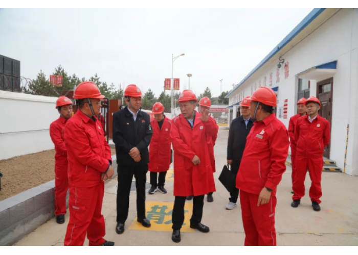 <b>延长石油管道运输公司党委书记执行董事郭广文到第二分公司调研</b>