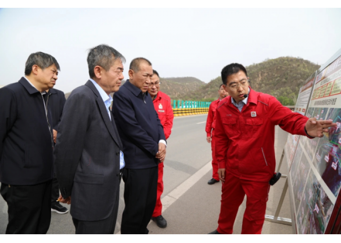 <strong>郭广文到第三分公司调研</strong>