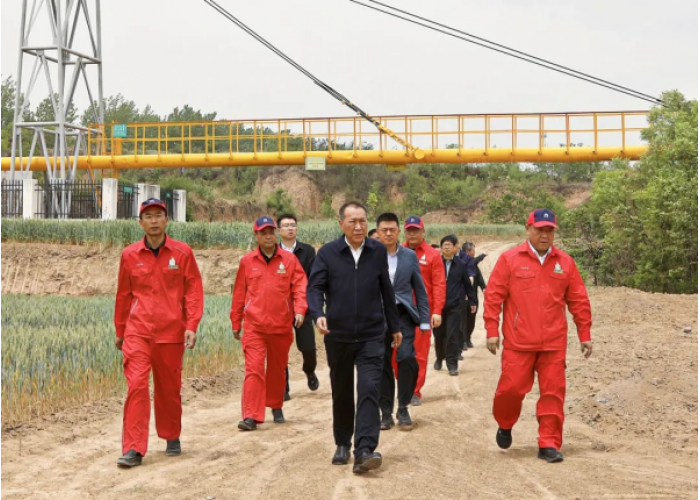 <b>郭广文到第五分公司调研</b>