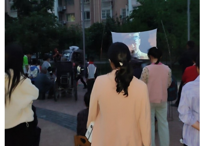 公益电影走进社区，点亮居民文化生活