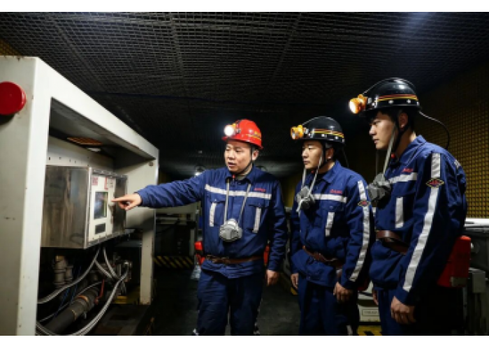 陕煤集团蒲白矿业建新煤化公司：劳模工匠进一线 难题破解实打实