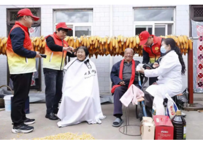 陕煤集团蒲白矿业建新煤化公司组织开展“传承中华美德 重阳情暖人心”活动